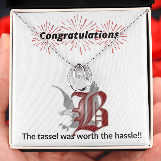 Congratulations (Beekman), Lucky Pendant