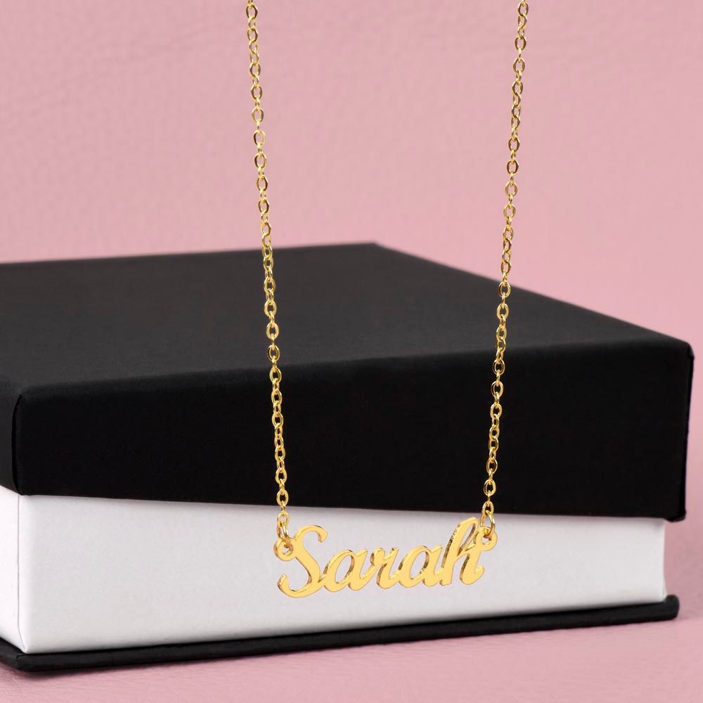 Name plate necklace